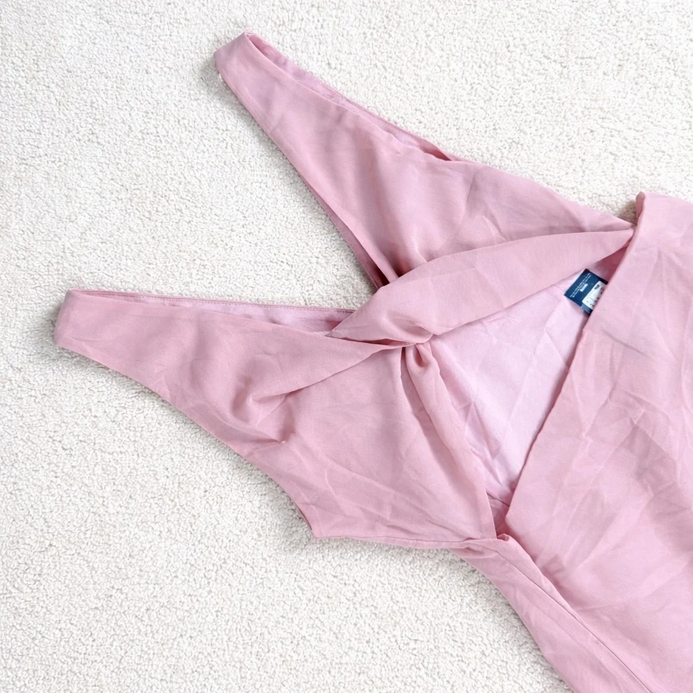 Prettylittlething blush plunge chiffon sleeveless maxi dress size 4 NWT - Picture 5 of 7